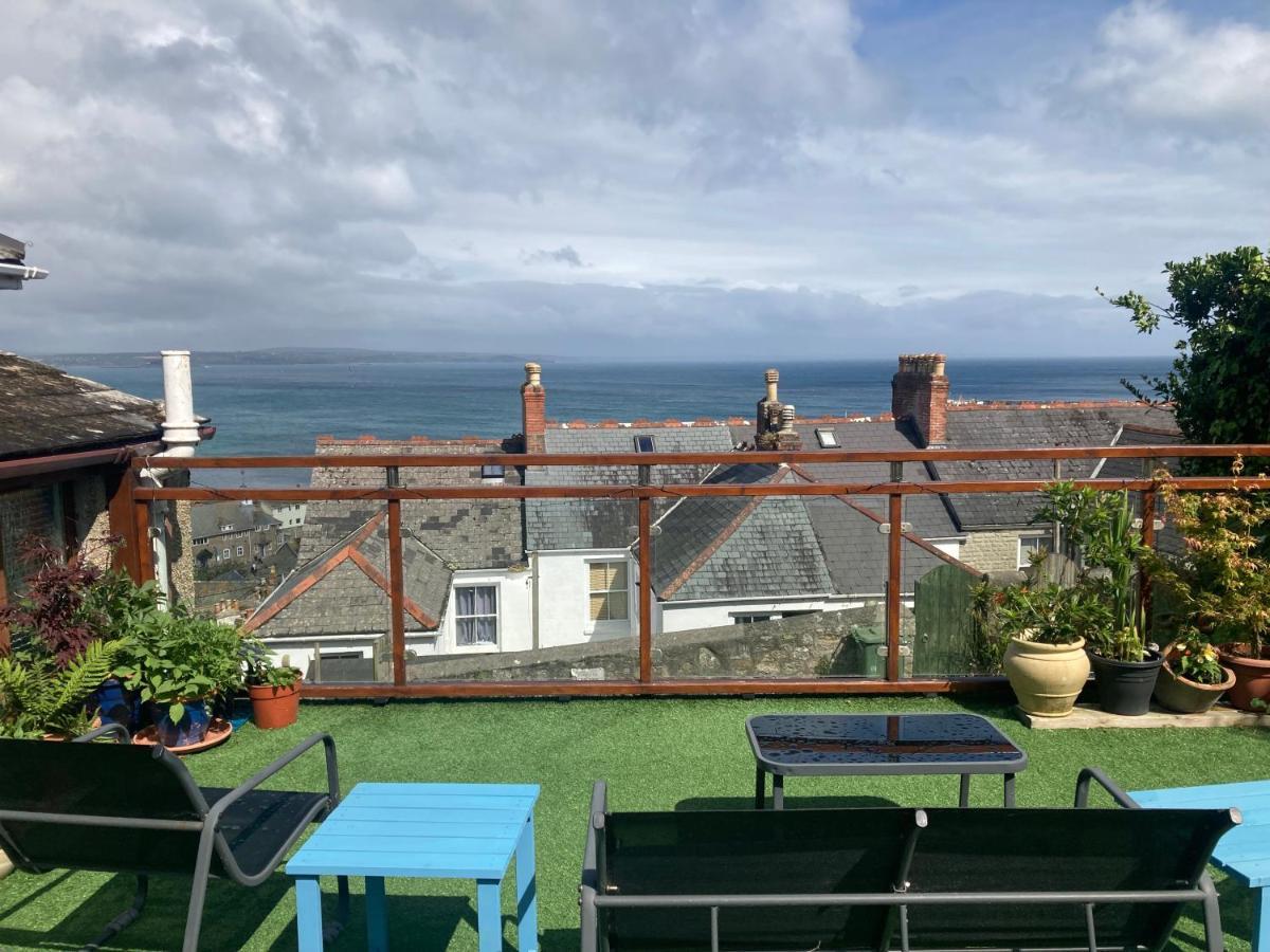 Modern Studio Apartment With Outstanding Views, Sleeps 2 Newlyn Zewnętrze zdjęcie